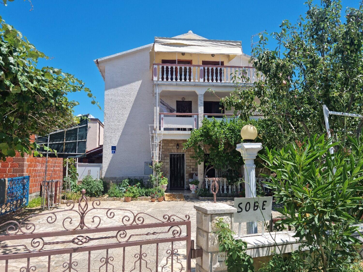 Rooms Mat Vir Kültér fotó